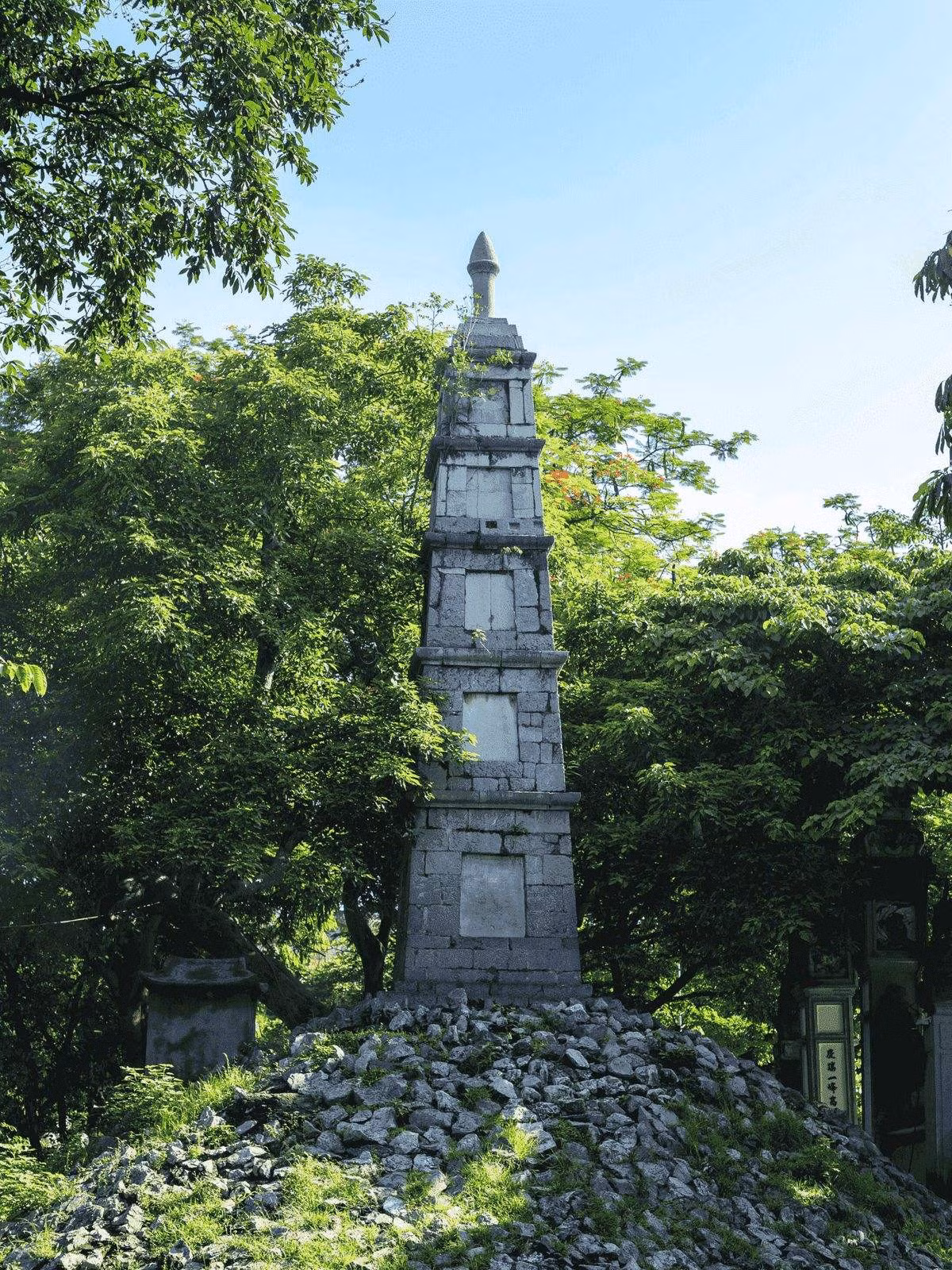 Thap But - Dai Nghien- ve dep thang tram cua lich su-Hinh-2