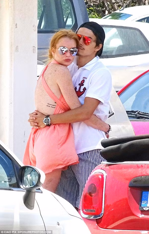 Lindsay up mo chuyen mang thai cao buoc hon phu lang nhang-Hinh-3