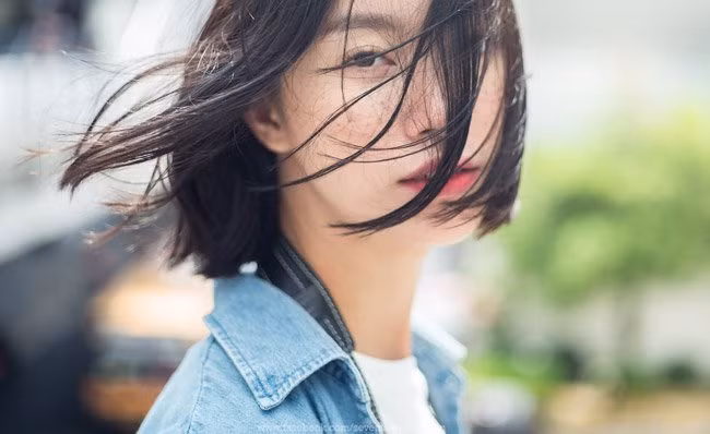 Mới đây, một đoạn phim ngắn có tên "Lalin" nói về lối sống ảo của các cô gái hiện đại đã khiến cộng đồng mạng Việt "sôi sục".