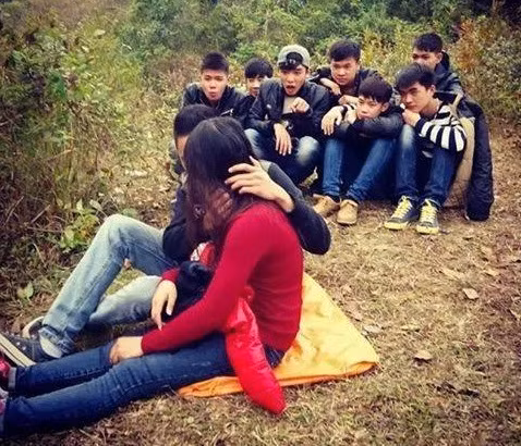 Hạnh phúc của người ta.