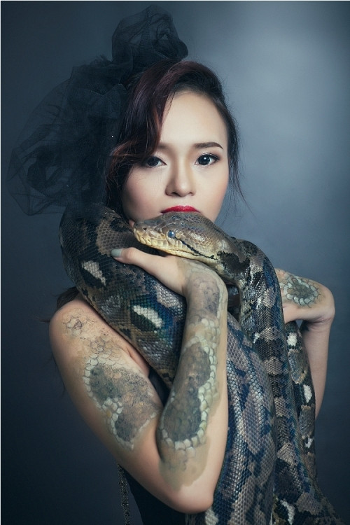 Hình ảnh của cô gái sinh năm 1993 khiến nhiều người phải trầm trồ, ngưỡng mộ.