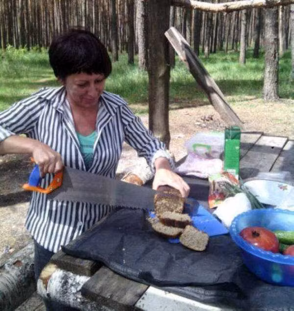 Dụng cụ làm bếp của bà nội trợ ở Nga.