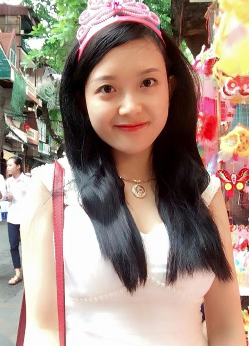 Trong cả thời gian học tập và công tác, Tú Anh từng đạt được rất nhiều thành tích ấn tượng. Tú Anh từng tham gia rất nhiều phong trào học tập và ngoại khóa của trường, giành được nhiều giải thưởng lớn, trong đó nổi bật nhất là được Tổng cục Tổng Xây dựng lực lượng Công an nhân dân tặng giấy khen vì có thành tích trong phong trào thi đua học tập tốt.