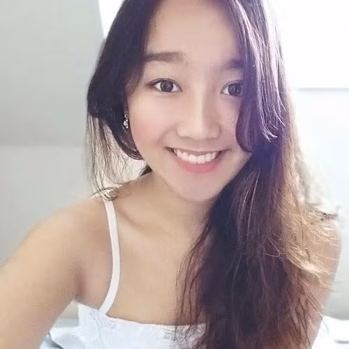 Nguyễn Trần Thảo Ngọc, sinh viên trường University of Warwick, Vương quốc Anh. Ngọc hiện là sinh viên năm 3 và là cựu phó chủ tịch Hội sinh viên Việt Nam tại đại học Warwick. Cô rất thích tham gia các hoạt động xã hội, cũng như các môn thể thao như cầu lông dancesport, yoga… Ngọc cũng thích chơi violin mỗi khi có thời gian rảnh.