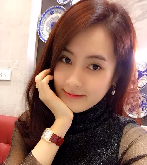 Là một trong những gương mặt khá nổi bật tại Học viện Báo chí &amp; Tuyên truyền, Lương Thị Phương Thanh (1993) luôn hút sự chú ý của dân mạng sau khi những bức ảnh được chia sẻ trên diễn đàn.