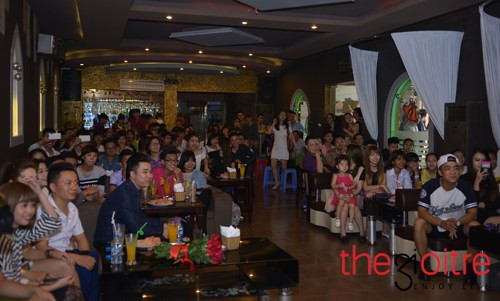 Hàng trăm người đã có mặt trong sự kiện sinh nhật của hot girl “cảnh nóng” Linh Miu - bạn gái Hữu Công.