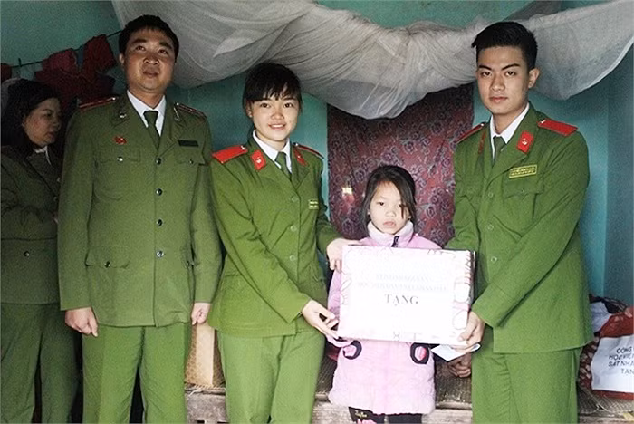 Chàng trai là trở thành một chiến sỹ cảnh sát chân chính, sống có ích cho gia đình và xã hội.