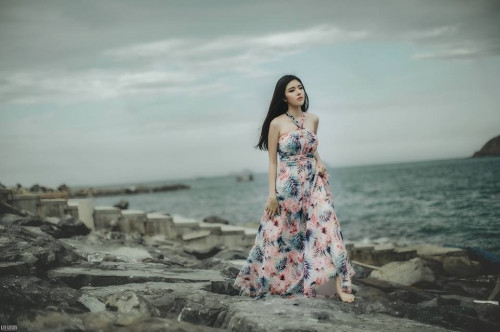 Nhờ sở hữu nhan sắc xinh đẹp, cô gái ngày càng sở hữu lượng fan khủng khiến nhiều người ghen tị.