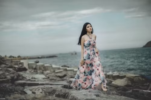 Nhờ sở hữu nhan sắc xinh đẹp, cô gái ngày càng sở hữu lượng fan khủng khiến nhiều người ghen tị.