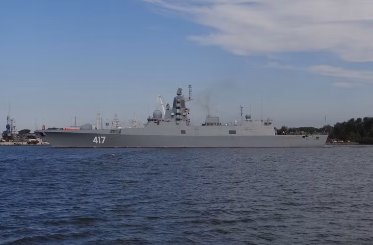 Dù tốc độ như vậy với tàu cỡ 4.000 tấn như Project 22350 là tương đương tàu phương Tây, nhưng người Nga sẽ phải làm gì đó với ống khói đen của họ nếu không muốn mất tàu trong tác chiến hiện đại.