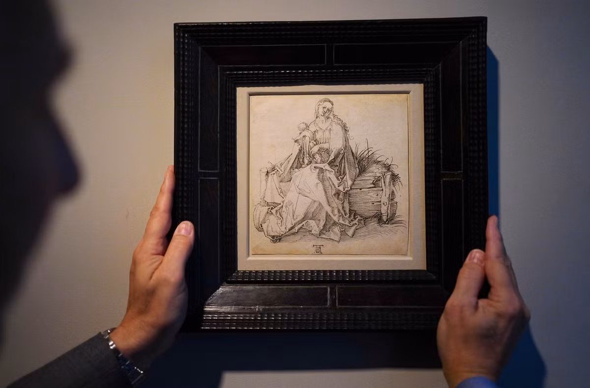 Trong 2 năm tiếp theo, ông Schorer bay tới nhiều quốc gia để gặp gỡ các chuyên gia nghệ thuật để giám định xem đó có thực sự là tranh của họa sĩ Albrecht Dürer hay không.