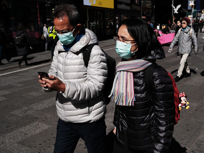 Dù vậy, bác sĩ Baylor vẫn tin rằng đeo khẩu trang là một biện pháp quan trọng để giảm số ca nhiễm COVID-19 khi chúng ta bước vào giai đoạn tiếp theo của đại dịch.