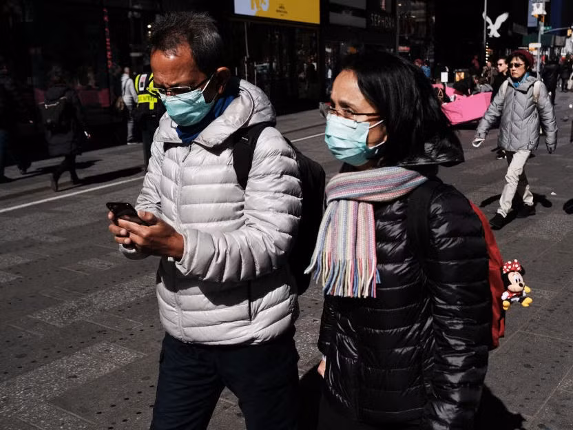 Dù vậy, bác sĩ Baylor vẫn tin rằng đeo khẩu trang là một biện pháp quan trọng để giảm số ca nhiễm COVID-19 khi chúng ta bước vào giai đoạn tiếp theo của đại dịch.