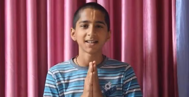 Cụ thể, trong video được đăng trên Youtube tháng 11/20121, Abhigya dự báo rằng trong vòng 6 tháng tới, thế giới sẽ phải hứng chịu “cú đúp” từ dịch bệnh, nền kinh tế và chính trị.