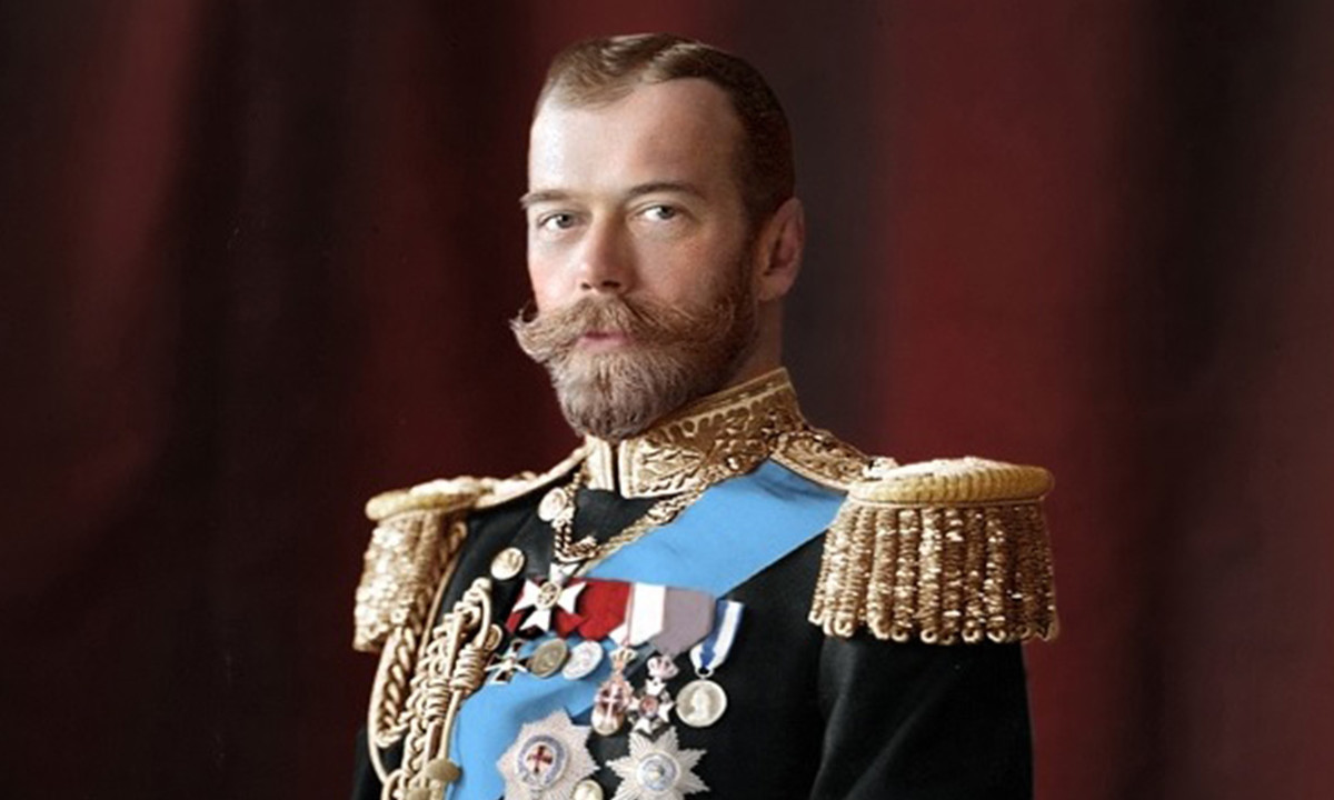 Do vậy, Thái tử Nicholas đã mua cho người tình Mathilde một ngôi nhà ở St.Petersburg để có thể thuận tiện cho việc gặp gỡ. Cuộc tình của họ kéo dài 4 năm khi Thái tử Nicholas kết hôn vào năm 1894.