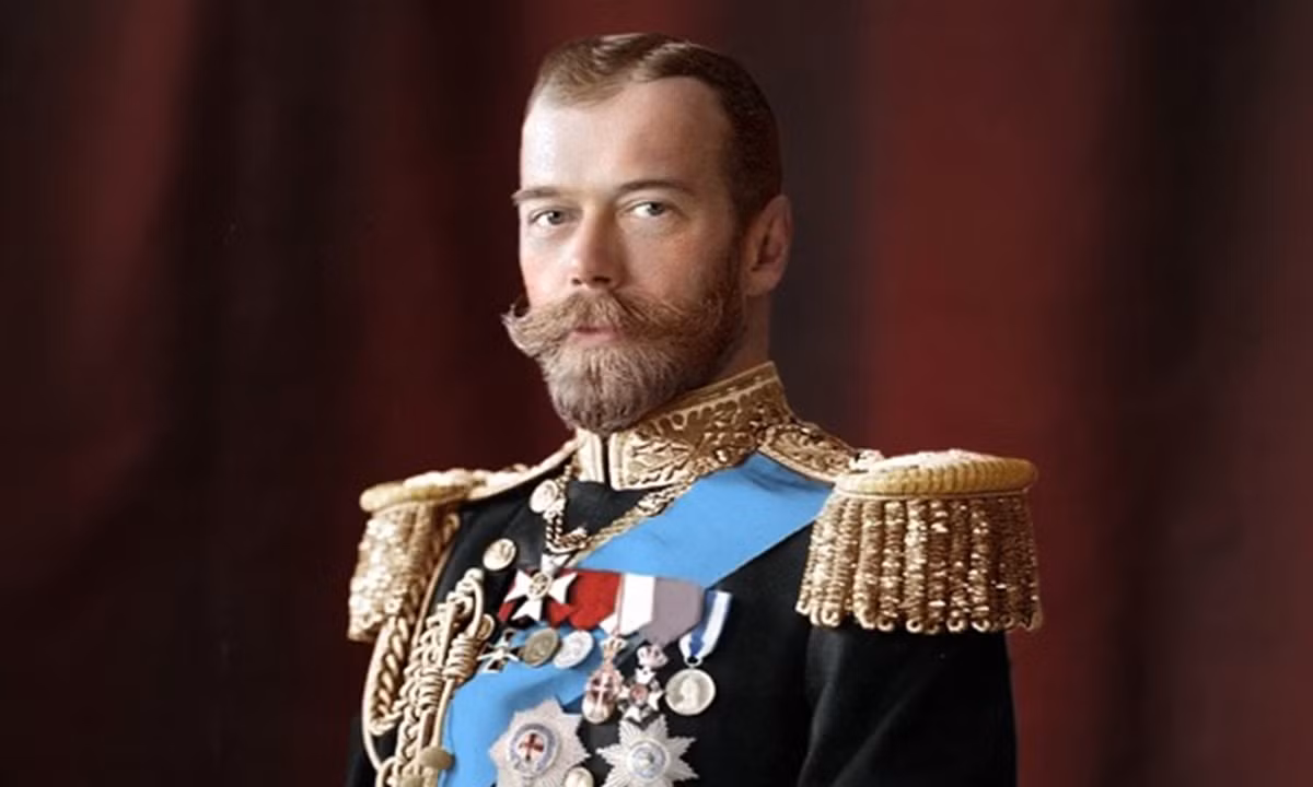 Do vậy, Thái tử Nicholas đã mua cho người tình Mathilde một ngôi nhà ở St.Petersburg để có thể thuận tiện cho việc gặp gỡ. Cuộc tình của họ kéo dài 4 năm khi Thái tử Nicholas kết hôn vào năm 1894.