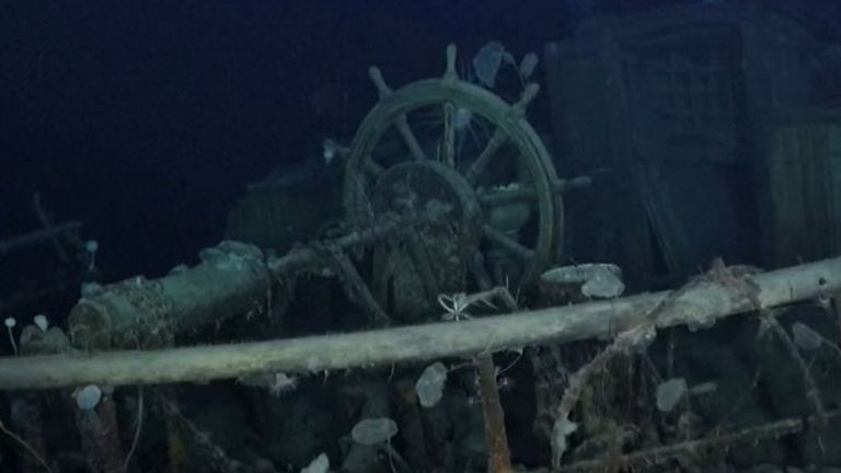 Sau hơn 2 tuần tìm kiếm tại vùng biển xung quanh nơi tàu Endurance gặp nạn, nhóm chuyên gia đã sử dụng thiết bị không người lái dưới đáy biển và vui mừng khi tìm thấy xác tàu đắm Endurance.