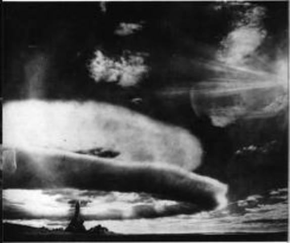 Test 147 (Thử nghiệm 147). Ngày 5/8/1962, Liên Xô cho kích nổ một quả bom hạt nhân với công suất nổ 21,1 megaton.