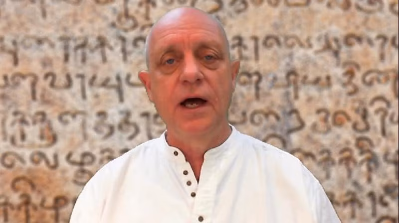 Nhà ngoại cảm người Anh đoán thêm rằng đại dịch COVID-19 sẽ làm khuynh đảo thế giới "trong một thời gian dài".