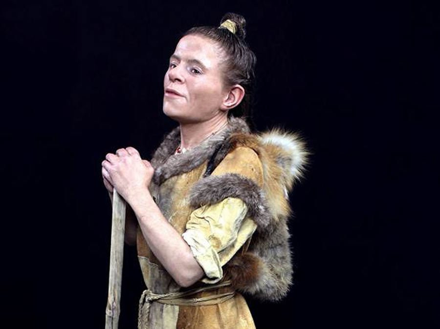 Cuối cùng, quá trình phục dựng gương mặt hoàn thành. Họ vô cùng bất ngờ trước diện mạo của người phụ nữ này.