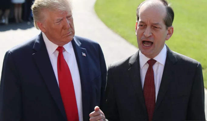 Ngày 16/2/2017, Tổng thống Donald Trump đã đề cử ông Acosta làm Bộ trưởng Lao động Mỹ và ông được Thượng viện Mỹ phê chuẩn vào ngày 27/4/2017. Ảnh: Time.