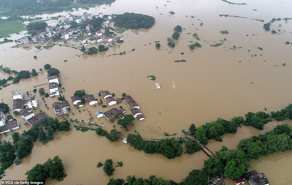 Theo Cơ quan Khí tượng Trung Quốc, lượng mưa trung bình đo được tại Hồ Nam, Giang Tây, Chiết Giang, Phúc Kiến và Quảng Tây là 476 mm.