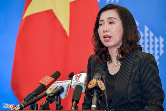 Ngày 9/7, người phát ngôn Bộ Ngoại giao Lê Thị Thu Hằng cho biết Đại sứ quán Việt Nam tại Seoul đã liên hệ với các cơ quan chức năng địa phương xác minh thông tin vụ việc cô dâu Việt Nam bị chồng bạo hành tại Hàn Quốc, yêu cầu chính quyền sở tại điều tra, xử lý nghiêm theo đúng quy định của pháp luật sở tại, nhằm ngăn ngừa các hành vi tương tự trong tương lai. Ảnh: Zing.vn.