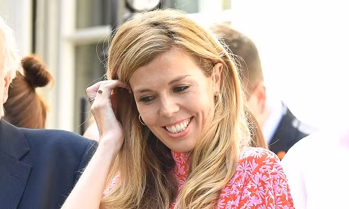 Năm 2018, PR Week xếp cô Carrie ở vị trí thứ hai trong danh sách những người có ảnh hưởng nhất trong lĩnh vực truyền thông chính trị ở Anh.