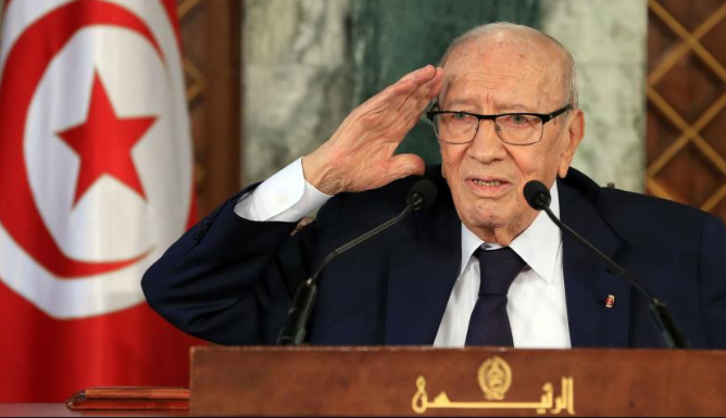 Được biết, trước khi trở thành Tổng thống Tunisia, ông Essebsi còn đảm nhiệm nhiều chức vụ quan trọng khác trong bộ máy chính quyền nước này. Ảnh: Alaraby.