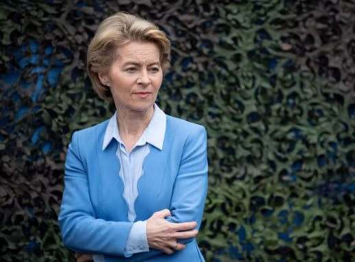 Bà Ursula von der Leyen sinh ngày 8/10/1958 tại Brussels, Bỉ, và sống ở nước này cho tới năm 13 tuổi. Bà là con gái của cựu Thống đốc bang Hạ Saxony, Ernst Albrecht. Ảnh: RNZ. 