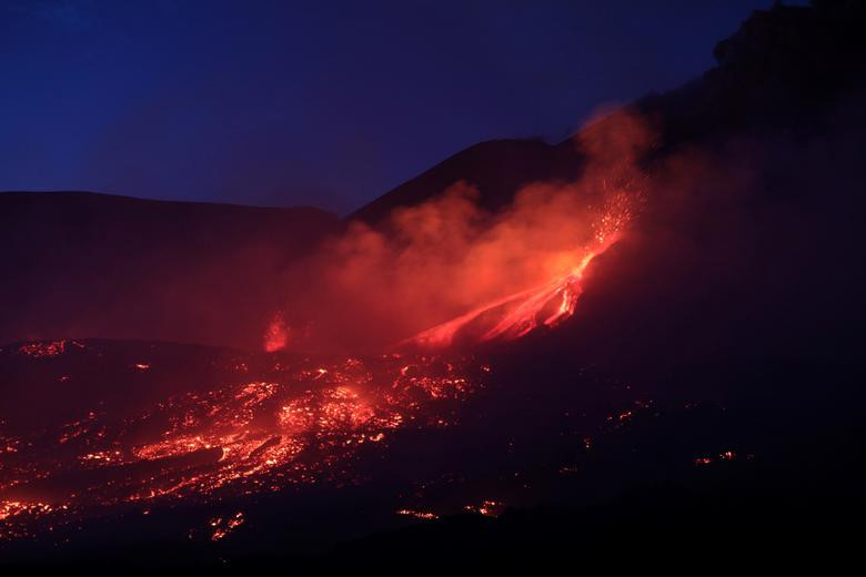 Hiệp hội quốc tế về Núi lửa và Hóa học trong lòng đất xác định Etna là một trong 16 "Núi lửa Thập niên".