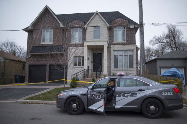 Rung ron vu an chong bac si giet vo, giau xac trong vali-Hinh-4