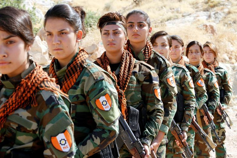 "Chính quyền KRG không cung cấp cho chúng tôi bất cứ sự hỗ trợ nào. Chúng tôi hoàn toàn tự lực cánh sinh", ông Sharifi nói.