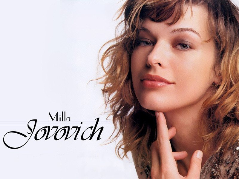 9. Người phụ nữ đa tài Milla Jovovich cũng được đánh giá có cặp mắt đẹp.