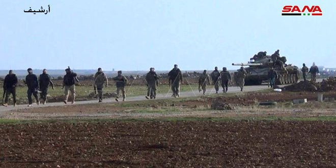 Từ năm 2018 đến nay, Quân đội Syria cũng phát hiện một số ngôi mộ tập thể chứa thi thể binh sĩ chính phủ sau khi giải phóng các khu vực phía nam nước này. Ảnh: SANA.