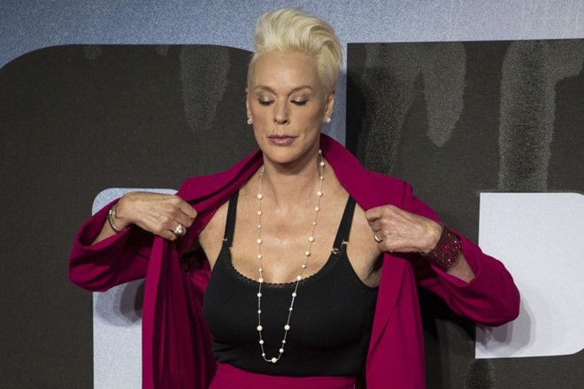 Sputnik đã đăng tải một "bộ sưu tập" về những người đẹp từ khắp nơi trên thế giới. Trong ảnh là nữ diễn viên Đan Mạch Brigitte Nielsen đang chụp ảnh trong buổi ra mắt bộ phim "Creed II" tại London. Ảnh: Sputnik.