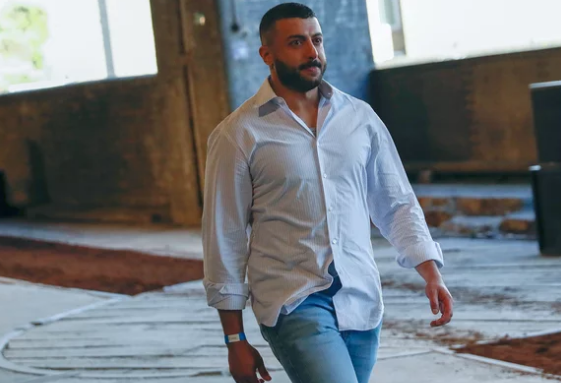 Hoàng tử Qasimi còn có niềm đam mê về thiết kế thời trang. Sau khi học tại trường nghệ thuật Central Saint Martin ở London, anh đã ra mắt thương hiệu thời trang riêng của mình mang tên Qasimi vào năm 2008. Ảnh: Getty.