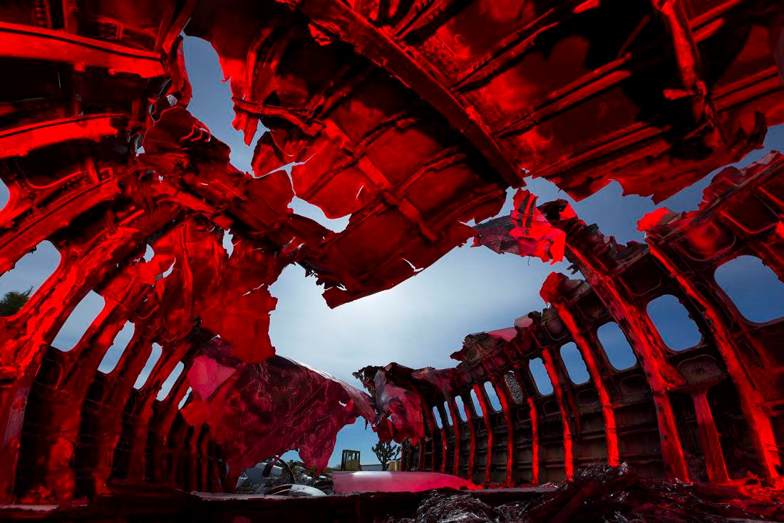 Ông Paiva cho biết con người thường bị ám ảnh với cái chết, và đó là lý do những chủ đề về sự hoang tàn, cũ kỹ luôn trở nên cuốn hút một cách tự nhiên. Ảnh: CNN/Troy Paiva.