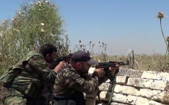 Ngoài ra, Quân đội Syria cũng gây thương vong lớn cho các nhóm khủng bố trong những cuộc giao tranh ác liệt. Ảnh: SANA.