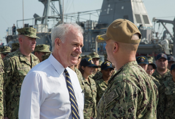 Bộ trưởng Richard Spencer sinh ngày 18/1/1954 tại Waterbury, bang Connecticut. Ông từng theo học tại trường Rollins ở Florida với chuyên ngành Kinh tế. Ảnh: dvidshub.net.