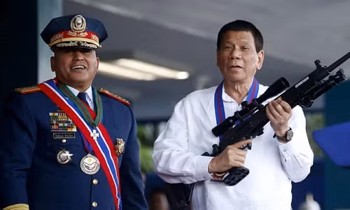 Nghi si Philippines phat ngon 