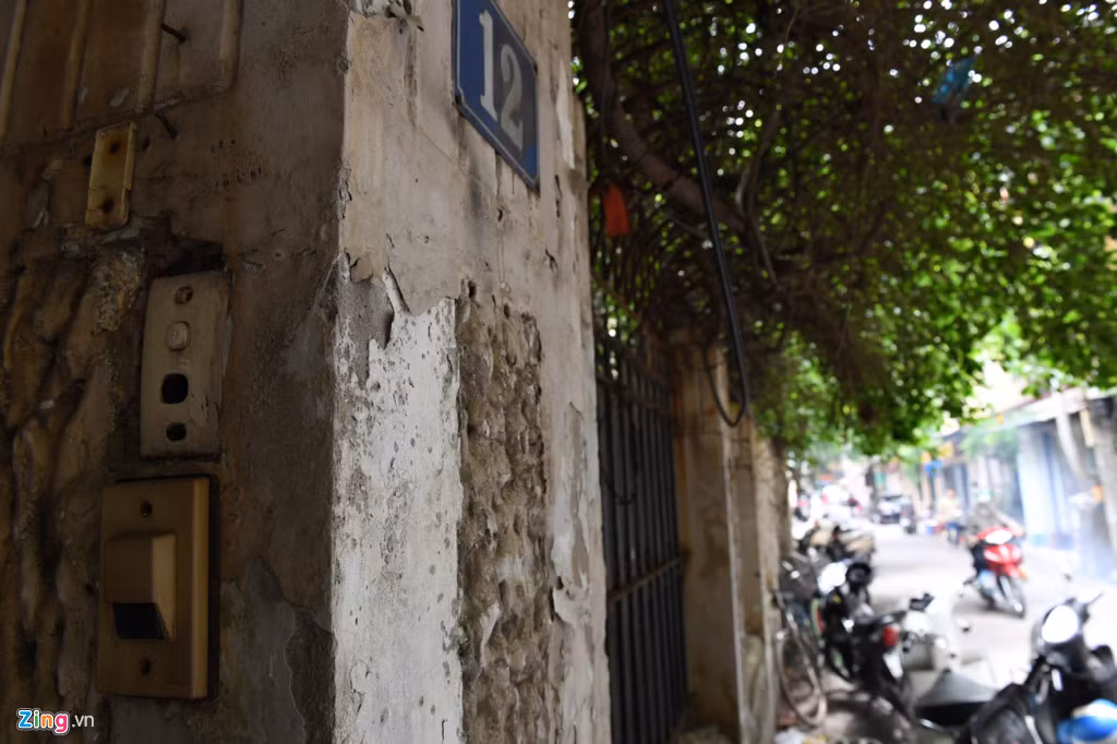 Năm 2006 ông Nghiên làm đơn xin mua lại căn nhà theo nghị định 61 nhưng không được thành phố chấp thuận. Sau 8 năm trời dùng dằng qua lại, cuối cùng năm 2014 ông Nghiên đã chính thức trả lại căn biệt thự cho nhà nước.