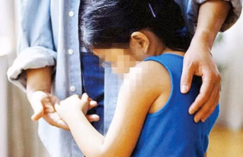 Đại tá, PGS.TS Đỗ Cảnh Thìn (Phó giám đốc Trung tâm nghiên cứu tội phạm và điều tra tội phạm, Học viện Cảnh sát nhân dân) khuyên: "Khi những vụ án bắt cóc trẻ em xảy ra, mục đích cao nhất của đối tượng bắt cóc là kiếm tiền. Chúng sẽ tìm mọi cách để che giấu hành vi phạm tội, đe dọa, liên tục thay đổi địa điểm, nơi hẹn để người nhà nạn nhân rơi vào trạng thái hoang mang, hoảng loạn tột độ mà làm theo yêu cầu của chúng".