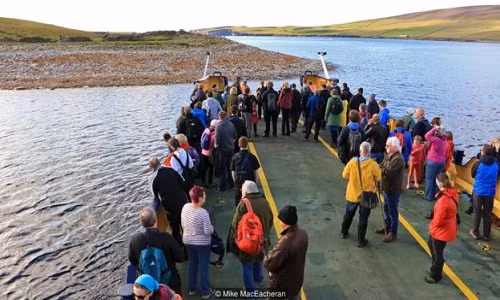 Ky la dao hoang chi cho du khach ghe tham mot lan trong nam