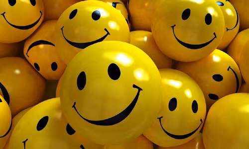 Năm 1975, người thợ xây 50 tuổi người Anh có tên Alex Mitchell chết vì cười liên tục không kiểm soát được trong suốt 25 phút khi xem một tập phim của The Goodies. Do cười mất kiểm soát nên ông Mitchell qua đời vì một cơn đau tim đột ngột.