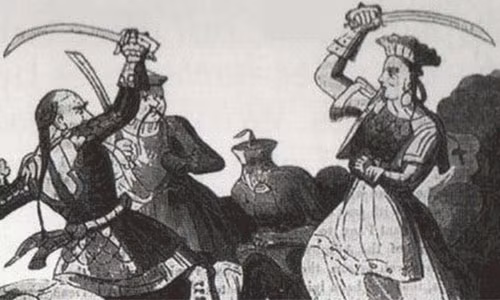 Ching Shih là một trong nữ cướp biển khét tiếng nhất trong lịch sử. Xuất thân là gái lầu xanh ở Trung Quốc, Ching Shih trở thành nỗi khiếp sợ của các tàu thuyền trên biển khi chỉ huy gần 2.000 tàu cướp biển.