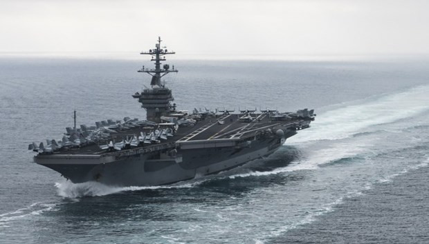 CNN dẫn lời một quan chức hải quân Mỹ nói rằng số ca nhiễm đã lên đến 25 người, tính đến ngày 26/3.