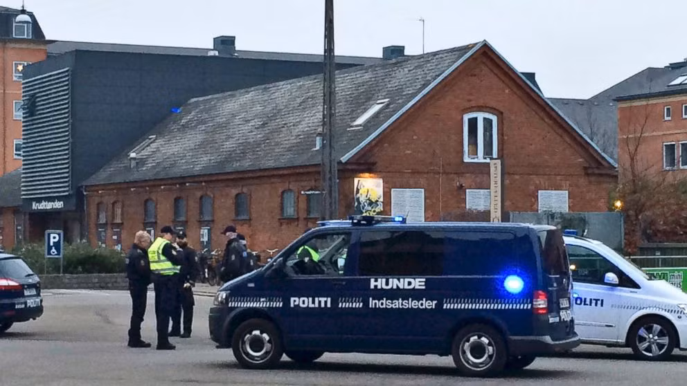 Xa sung lien tiep o thu do Dan Mach