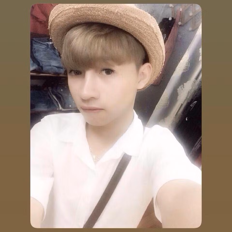 Chỉ hóa trang theo sở thích nên Huy Cường khẳng định bản thân không cố ý chiêu trò để thu hút sự chú ý, muốn nổi tiếng. Huy Cường khá ngại chia sẻ những bức ảnh giả gái, chỉ đăng rất ít và cũng hạn chế một số đối tượng người xem để tránh cho mình những phiền phức không đáng có.