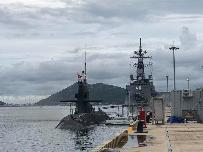 Việc các tàu chiến Nhật Bản tăng cường hoạt động tại Biển Đông cho thấy nỗ lực của chính phủ nước này và cộng đồng quốc tế nhằm duy trì một trật tự với việc tự do thông thương trên vùng biển quốc tế này.